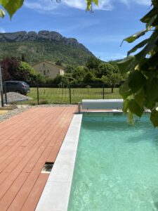 Charmant studio avec piscine